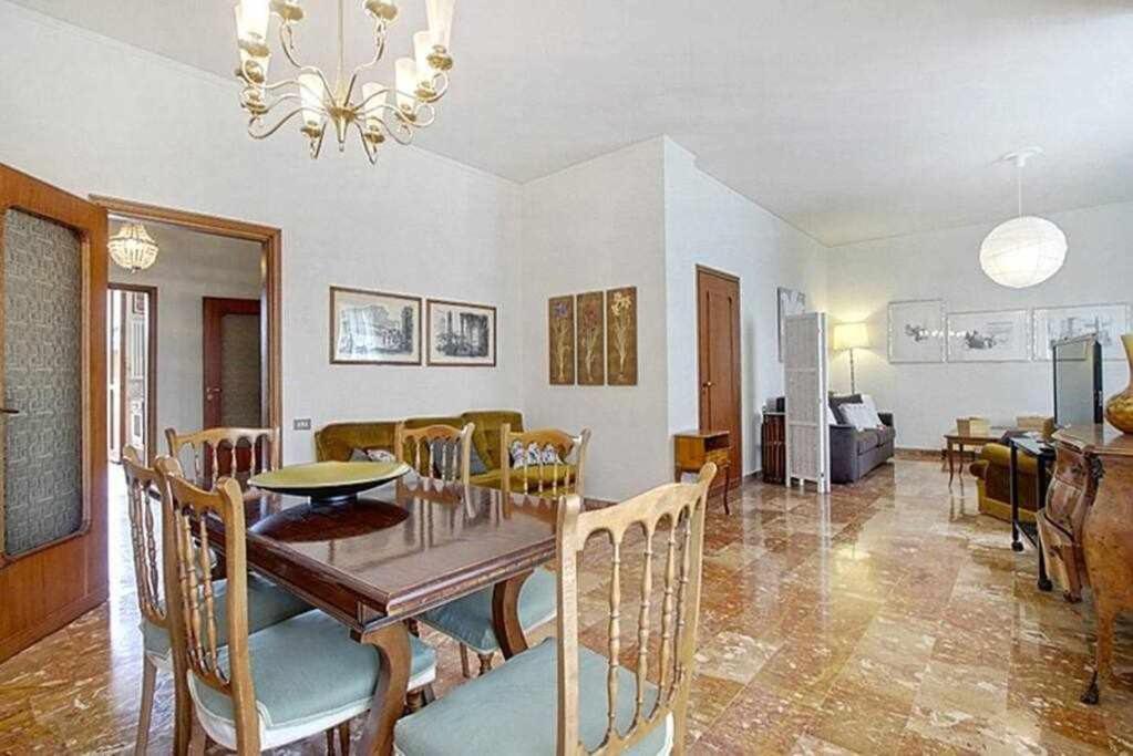 Apartamento Frati Bigi With Two Bedrooms And Parking Florencia
