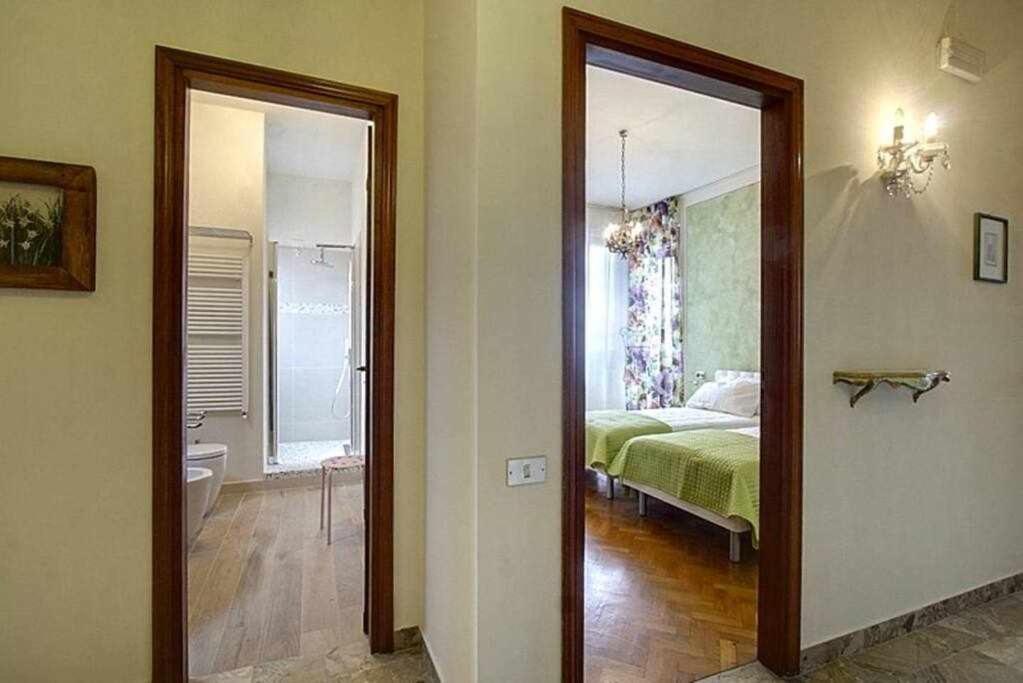 Frati Bigi With Two Bedrooms And Parking Apartamento Florencia